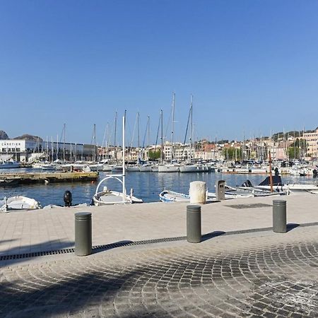 Jolie T2 La Ciotat Apartment Bagian luar foto